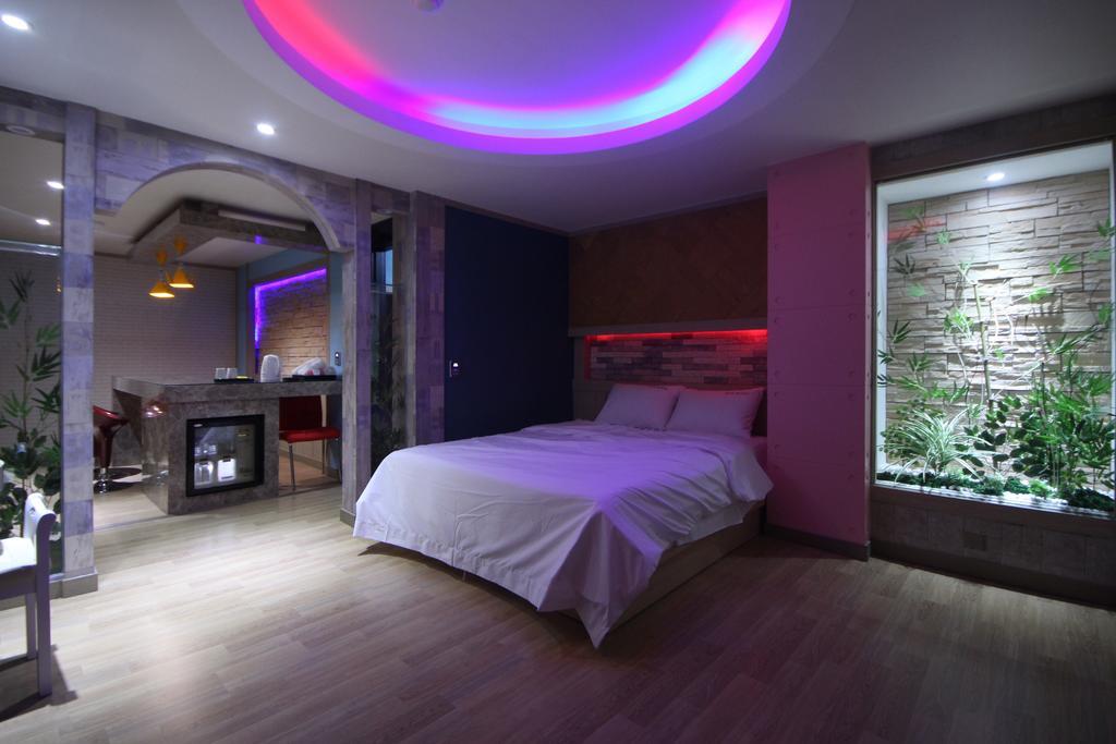 Pohang Wow Motel Cameră foto
